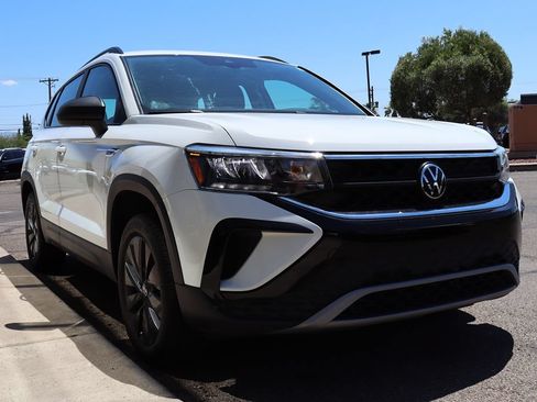 Used 2023 Volkswagen Taos S FWD image 18