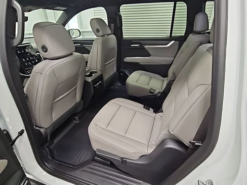 New 2026 GMC Acadia Elevation w/ Black Edition image 31