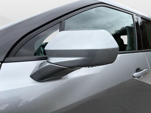 Used 2023 Chevrolet Blazer LT image 11