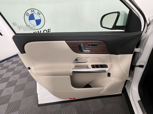 Used 2023 Mercedes-Benz GLA 250 4MATIC w/ Premium Package image 24