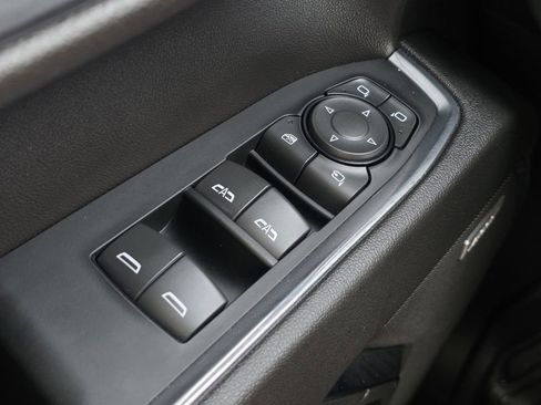 Used 2024 GMC Sierra 1500 SLT image 33