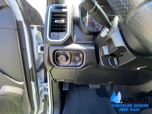Used 2024 RAM 3500 SLT w/ Quick Order Package 2YG SLT AWD/4WD image 34