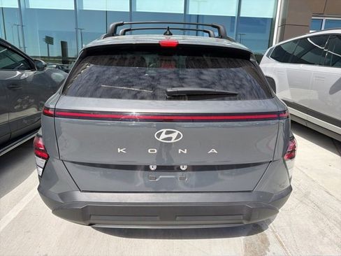 Used 2025 Hyundai Kona SEL image 5
