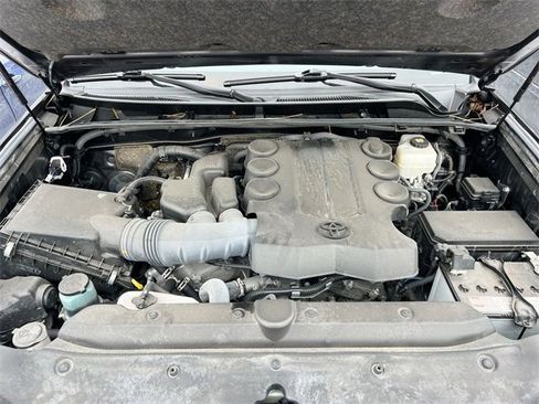 Used 2023 Toyota 4Runner SR5 Premium w/ Moonroof Package image 31