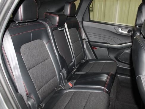 Used 2025 Ford Escape ST-Line image 25
