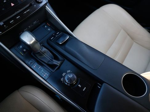 Used 2014 Lexus IS 250 AWD image 42