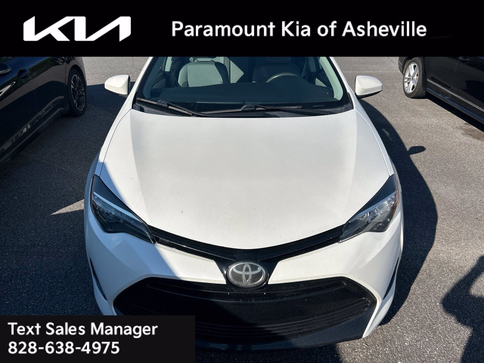 Used 2017 Toyota Corolla LE FWD image 2