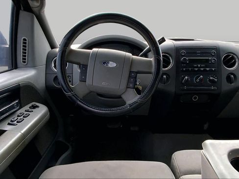 Used 2007 Ford F150 XLT AWD/4WD image 5