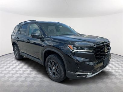 New 2025 Honda Pilot TrailSport