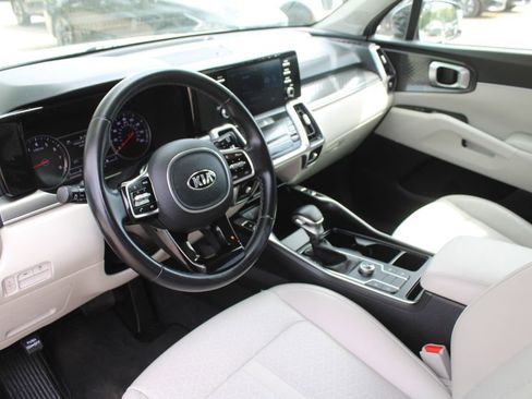 Certified 2021 Kia Sorento S image 22