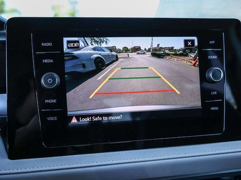 New 2025 Volkswagen Taos SE image 40