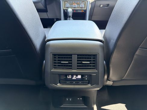 Certified 2023 Volkswagen Atlas SEL AWD/4WD image 27