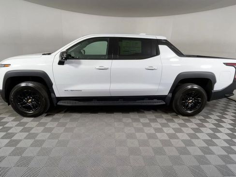 New 2025 Chevrolet Silverado EV LT image 8
