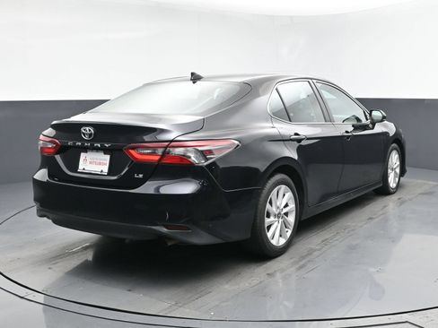 Used 2021 Toyota Camry LE FWD image 23
