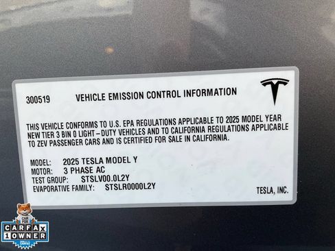 Used 2025 Tesla Model Y Long Range AWD/4WD image 13