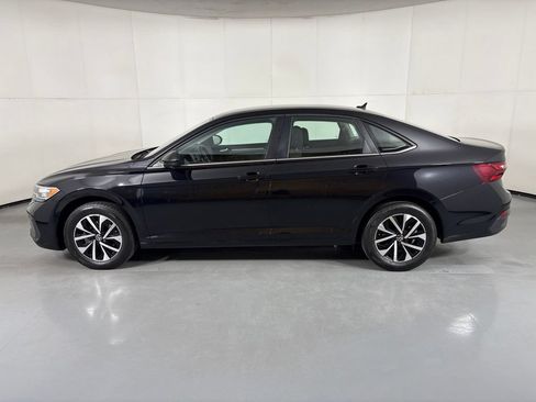 Used 2024 Volkswagen Jetta S FWD image 5