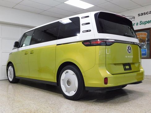 Used 2025 Volkswagen ID. Buzz 1st Edition image 6