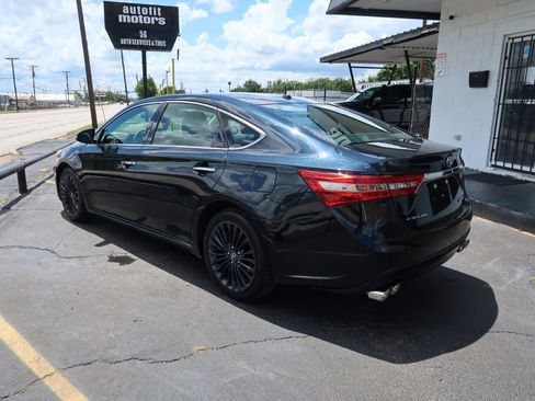 Used 2016 Toyota Avalon Touring FWD image 5