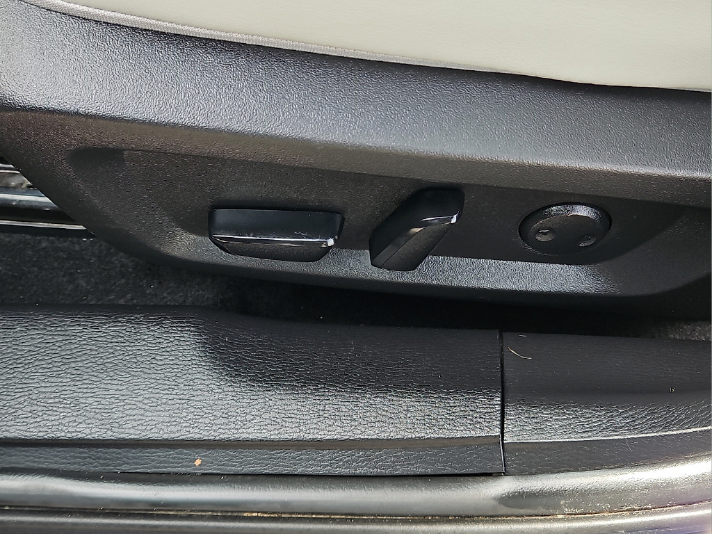 Used 2025 Mitsubishi Outlander SE AWD/4WD image 20