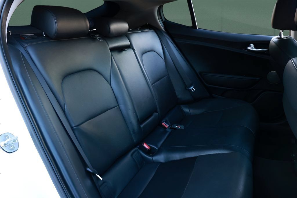 Used 2019 Kia Stinger Premium RWD image 23