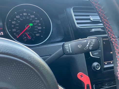 Used 2017 Volkswagen GTI Sport image 27