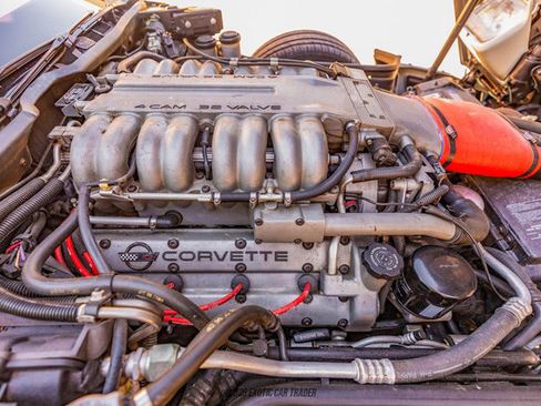 Used 1991 Chevrolet Corvette ZR-1 image 17