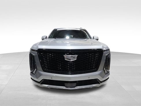 Used 2026 Cadillac Escalade ESV Platinum Sport w/ LPO, ONYX Package AWD/4WD image 7