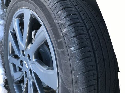 Used 2023 Chevrolet Equinox RS w/ LPO, Floor Liner Package image 12