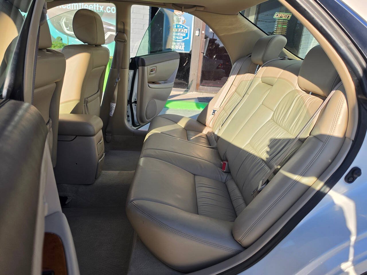 Used 2000 Lexus ES 330 FWD image 21