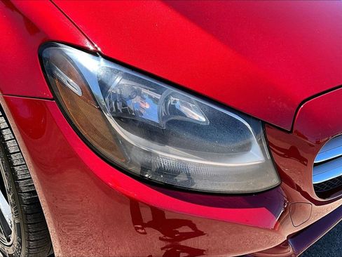 Used 2017 Mercedes-Benz C 300 4MATIC Sedan w/ Parking Assist Package image 27