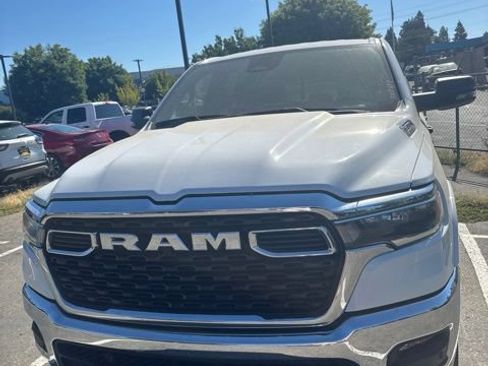 Used 2025 RAM 1500 Big Horn AWD/4WD image 1