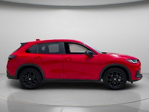 Used 2024 Honda HR-V Sport image 4