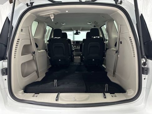 Used 2023 Chrysler Voyager LX image 52