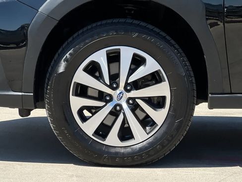 Used 2024 Subaru Outback Premium AWD/4WD image 27