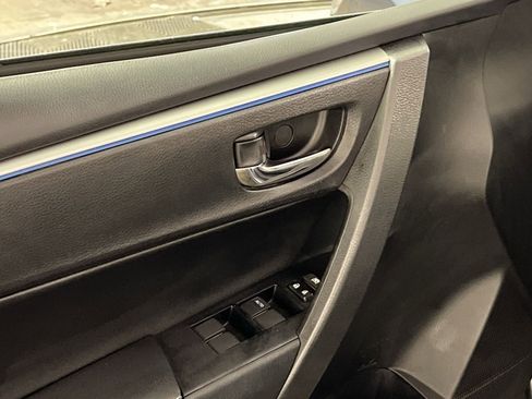 Used 2014 Toyota Corolla S FWD image 16