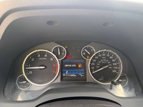 Used 2017 Toyota Tundra 4x4 CrewMax image 21
