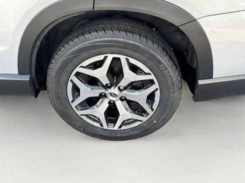 Used 2024 Subaru Forester Premium AWD/4WD image 26