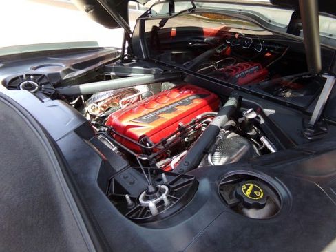 Used 2024 Chevrolet Corvette Stingray Premium Cpe w/ Z51 Performance Package RWD image 13