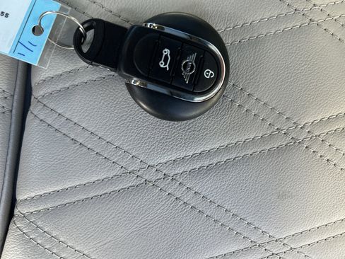 Used 2022 MINI Cooper S image 36
