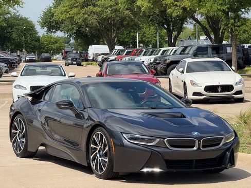 Used 2015 BMW i8 image 2