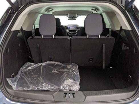 New 2025 Ford Explorer Active image 25