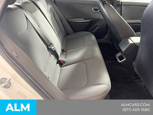 Used 2025 Kia K4 FWD image 18