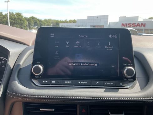 Used 2023 Nissan Rogue S FWD image 28