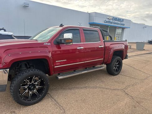 Used 2018 GMC Sierra 1500 SLT AWD/4WD image 2