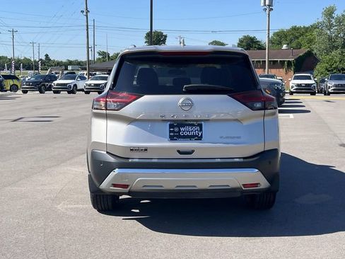 Used 2022 Nissan Rogue Platinum w/ Head-Up Display Package FWD image 6