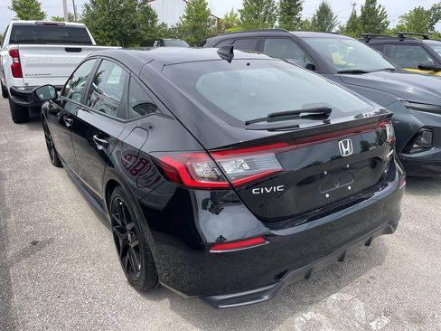 Used 2023 Honda Civic Sport image 8