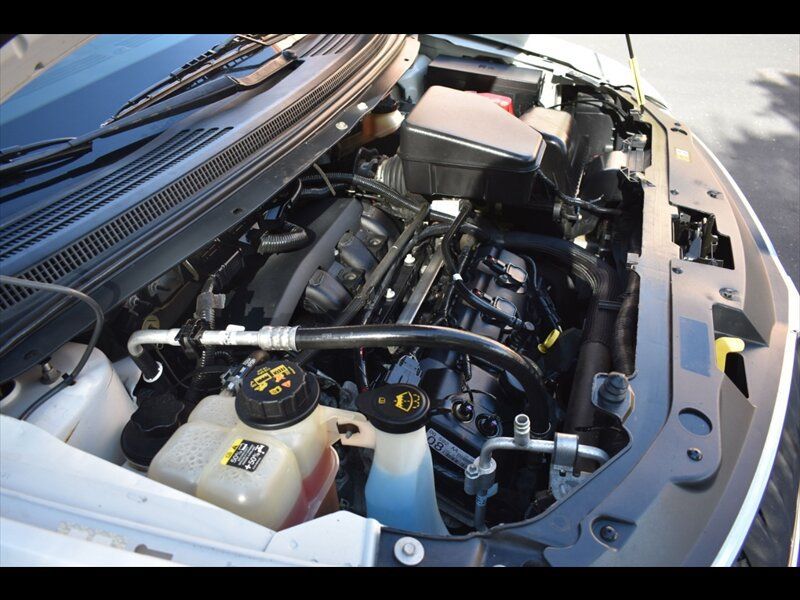 Used 2013 Lincoln MKX AWD image 42
