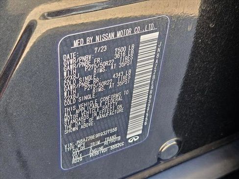 Used 2024 INFINITI QX80 Sensory image 28