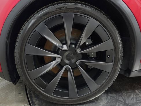 Used 2023 Tesla Model X image 13