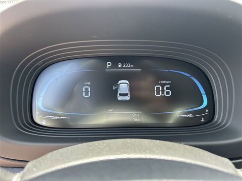 New 2025 Hyundai Venue Limited image 30